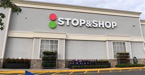 Call stop and shop - Shop at your local Stop & Shop at 265 Main Street in North Reading, MA for the best grocery selection, quality, & savings. Visit our pharmacy & gas station for great deals and rewards.